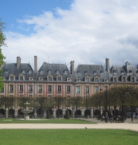 Patrimoine balade Marais Place des Vosges TLM