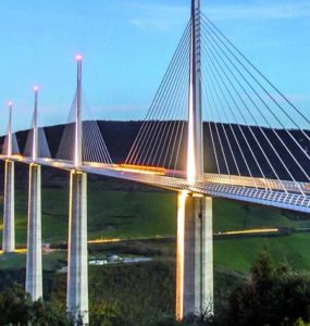 2020 19 XXHL Cité des sciences Viaduc de Millau TLM