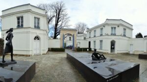 Cours du Château Buchillot